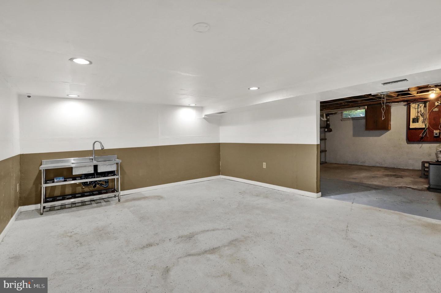 44 Alsace Ave Property Photo 32