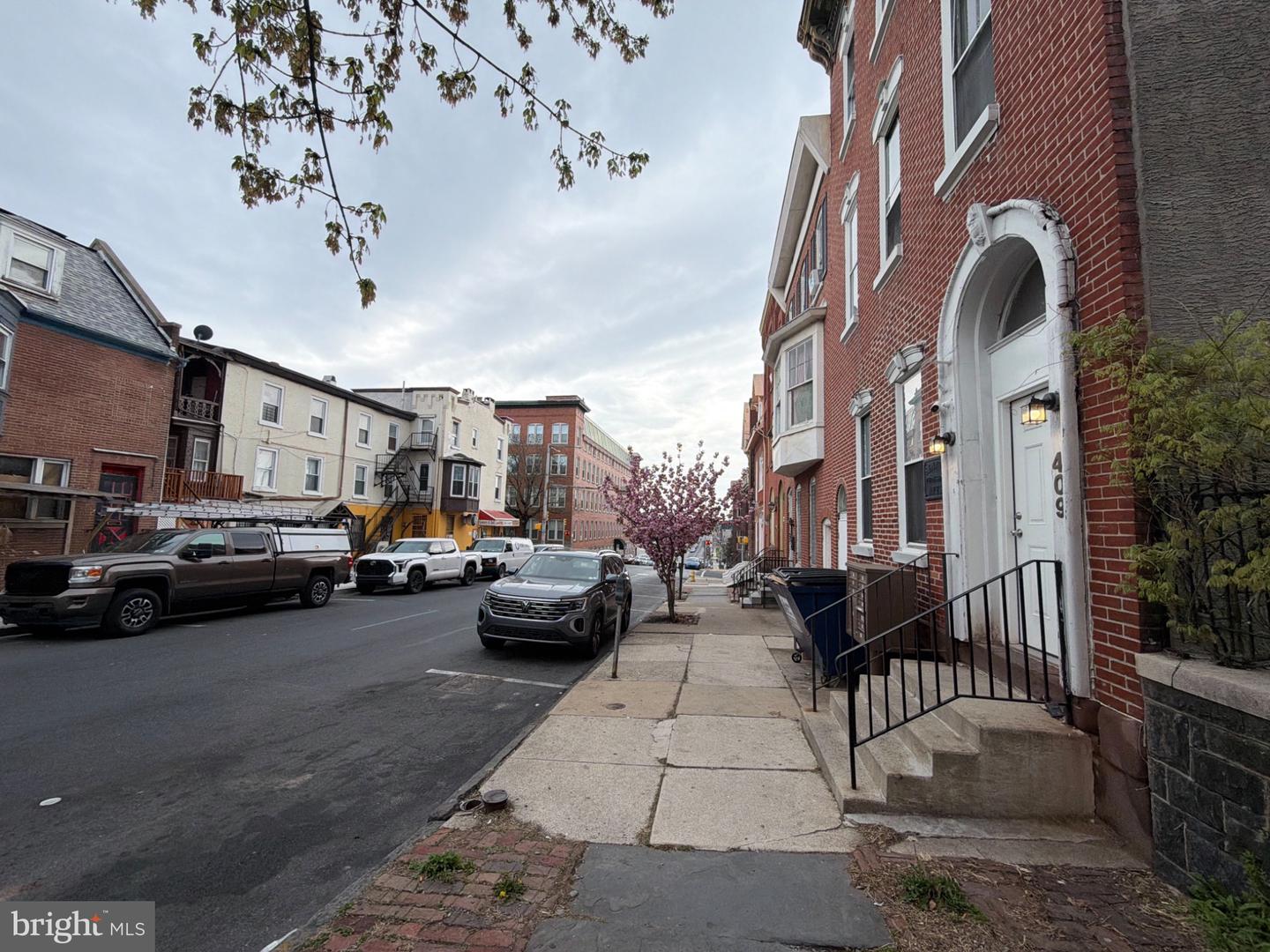 409 Walnut St Property Photo 2