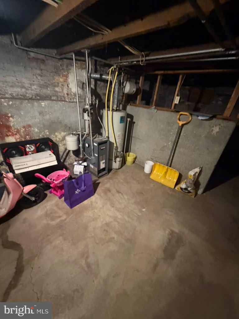 354 Linden St Property Photo 11
