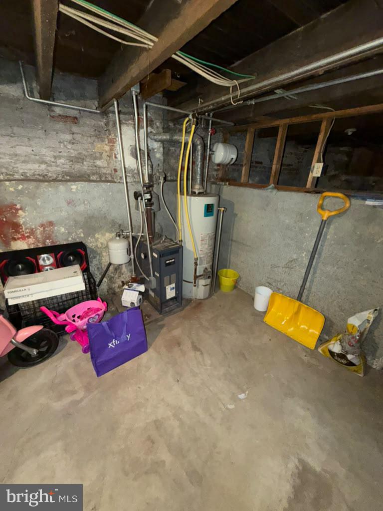 354 Linden St Property Photo 13