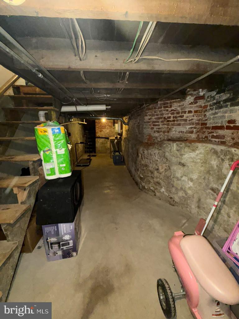 354 Linden St Property Photo 14