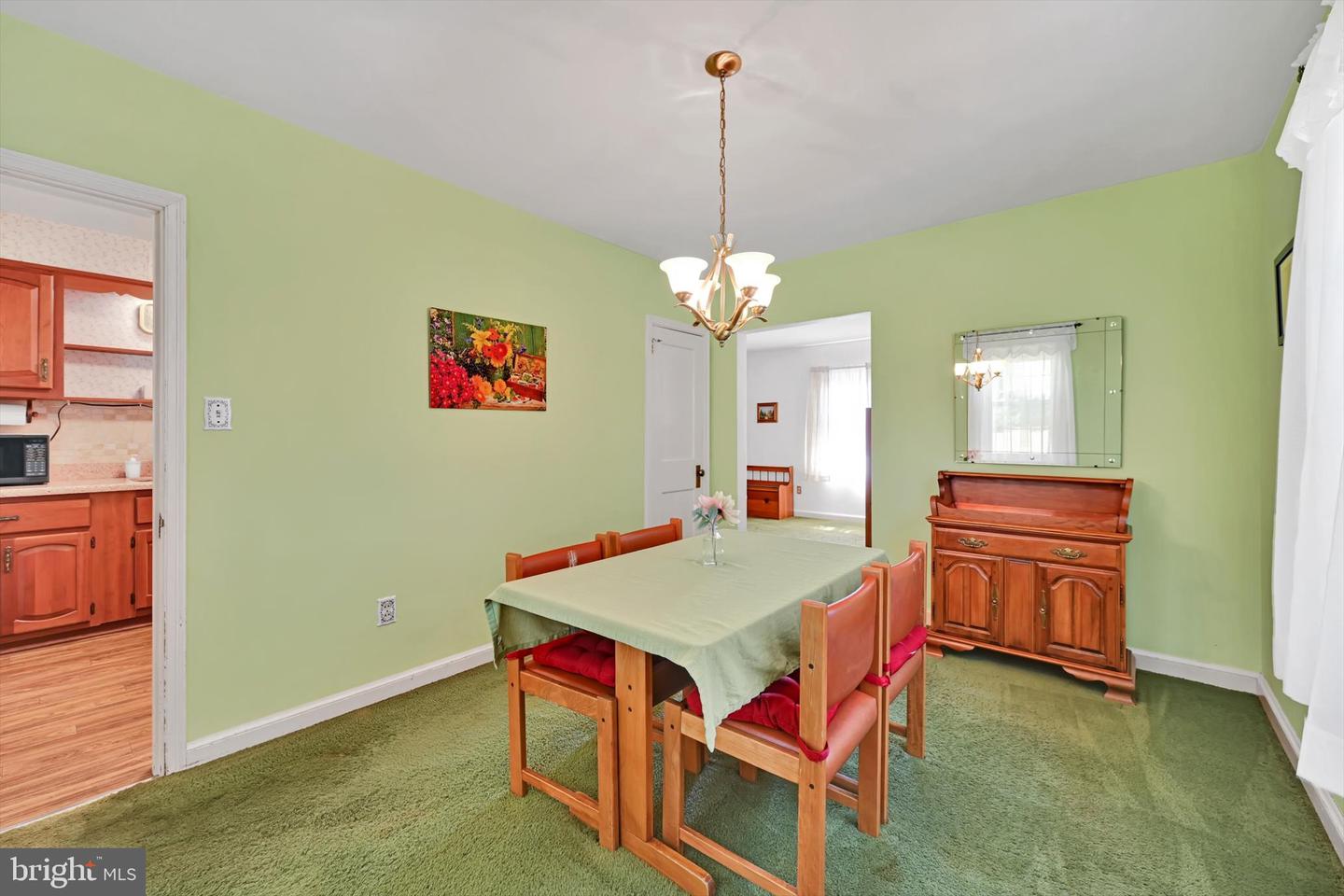 605 Meade Ter Property Photo 8