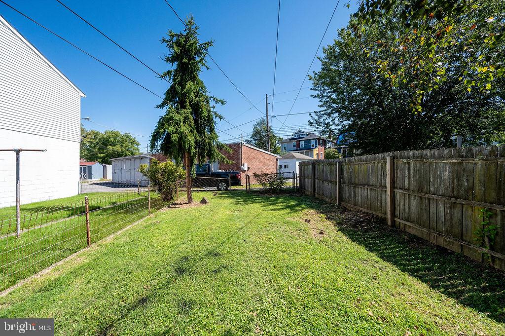 2307 Hoffer Ave Property Photo 29