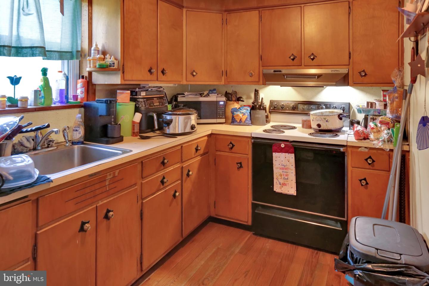 161 Chestnut St Property Photo 3