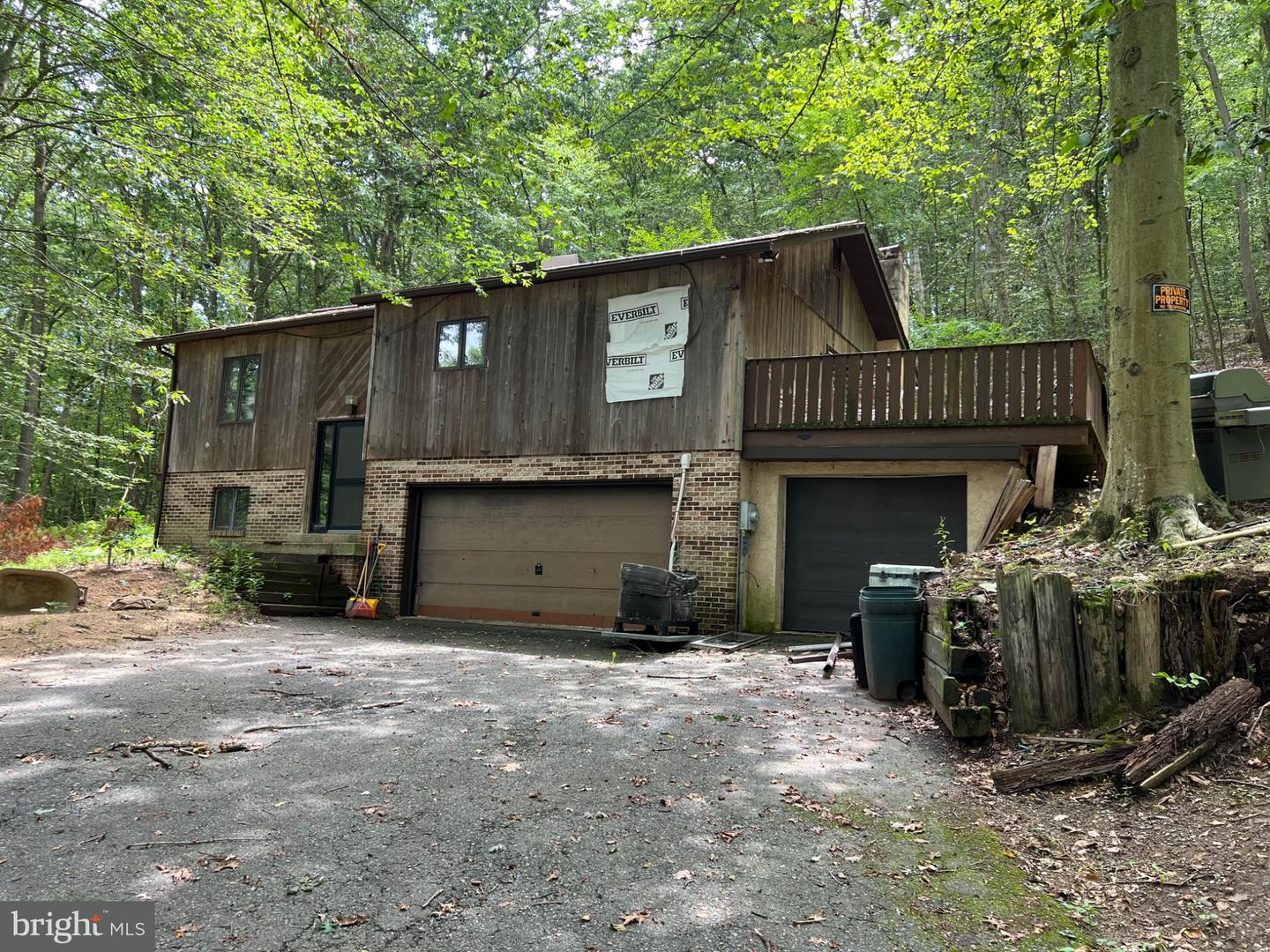 233 Club Road Property Photo 2