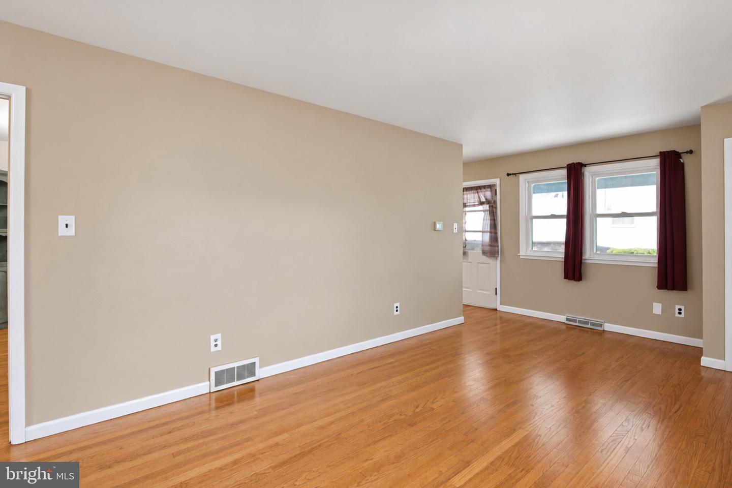 501 S Sterley St Property Photo 16