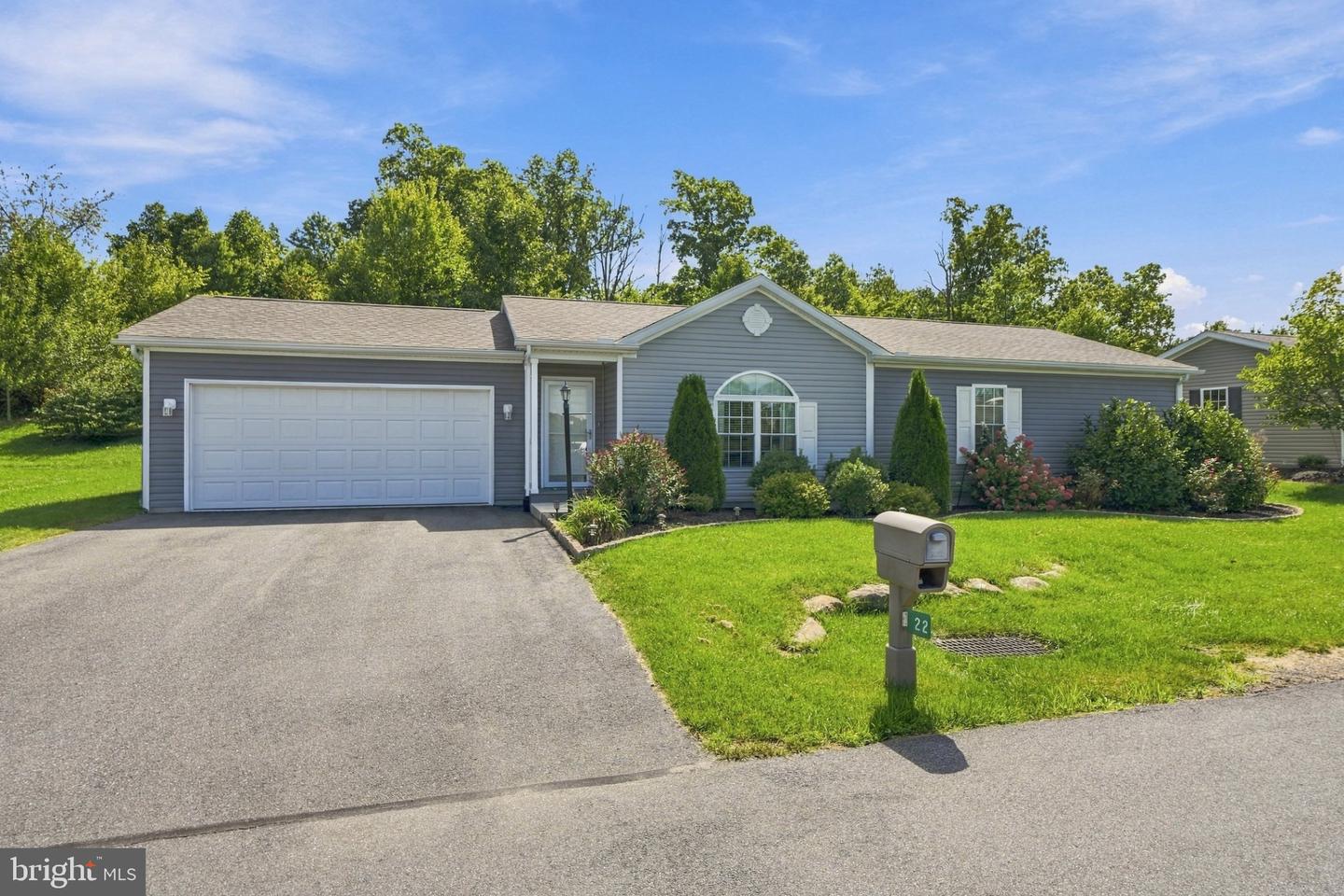 22 Sandpiper Dr Property Photo 1