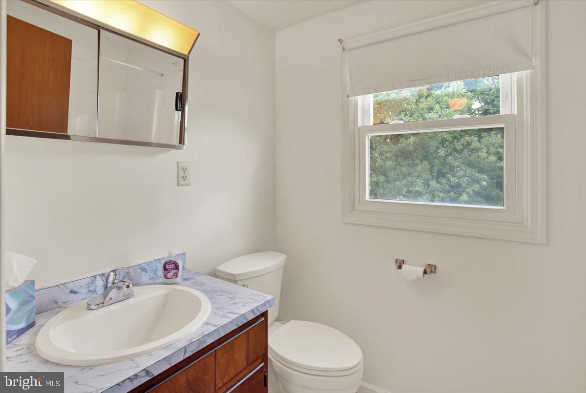 4674 Pheasant Run N Property Photo 21