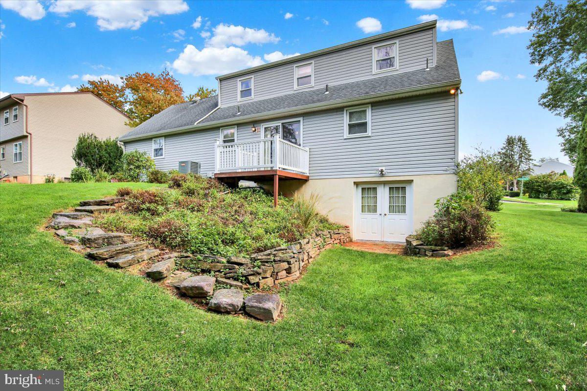 4674 Pheasant Run N Property Photo 33