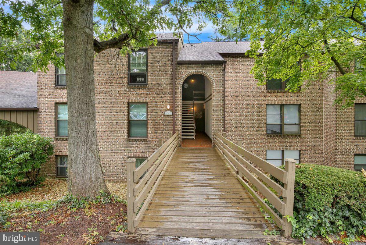 14-F FAIRWAY RD Property Photo 1