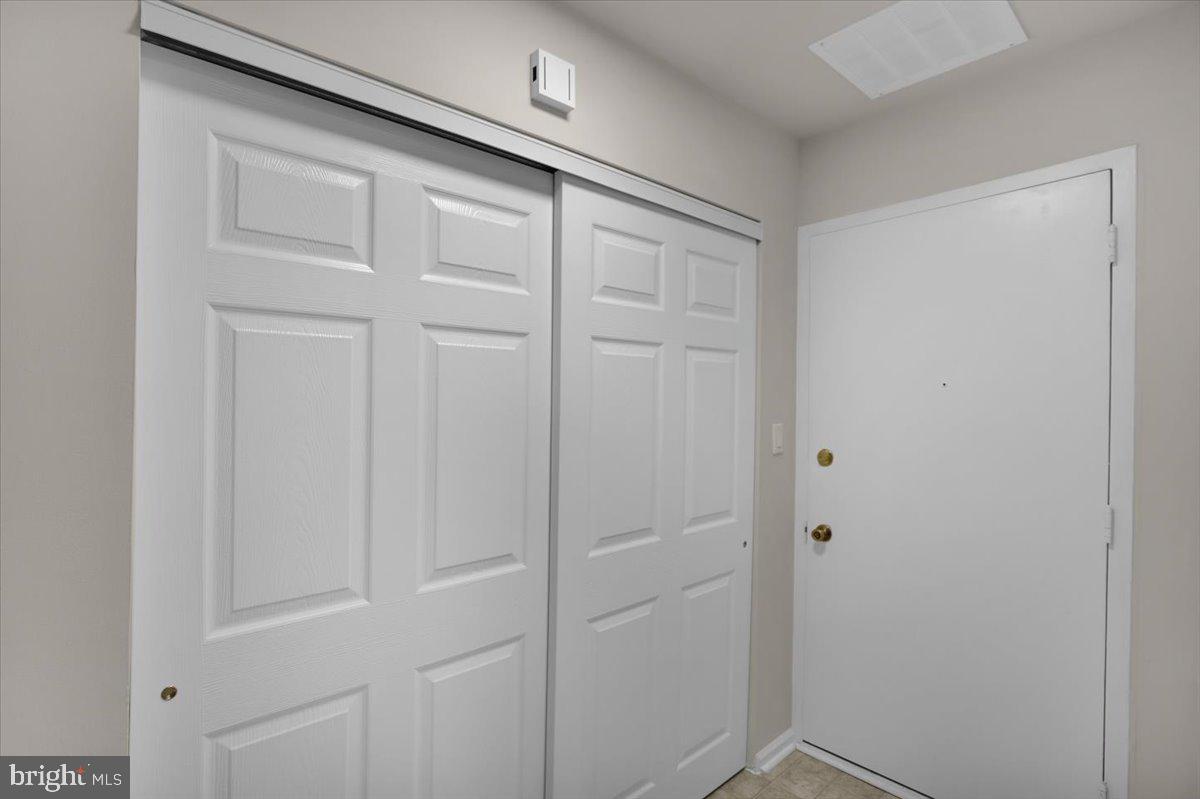 14-f Fairway Rd Property Photo 5