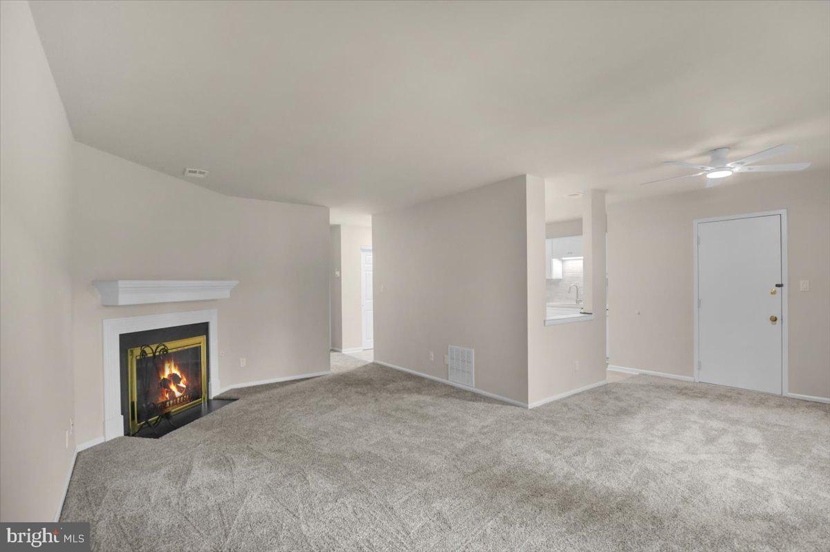 14-f Fairway Rd Property Photo 6