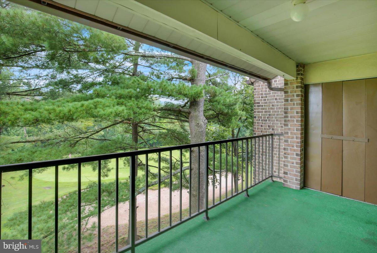 14-f Fairway Rd Property Photo 11