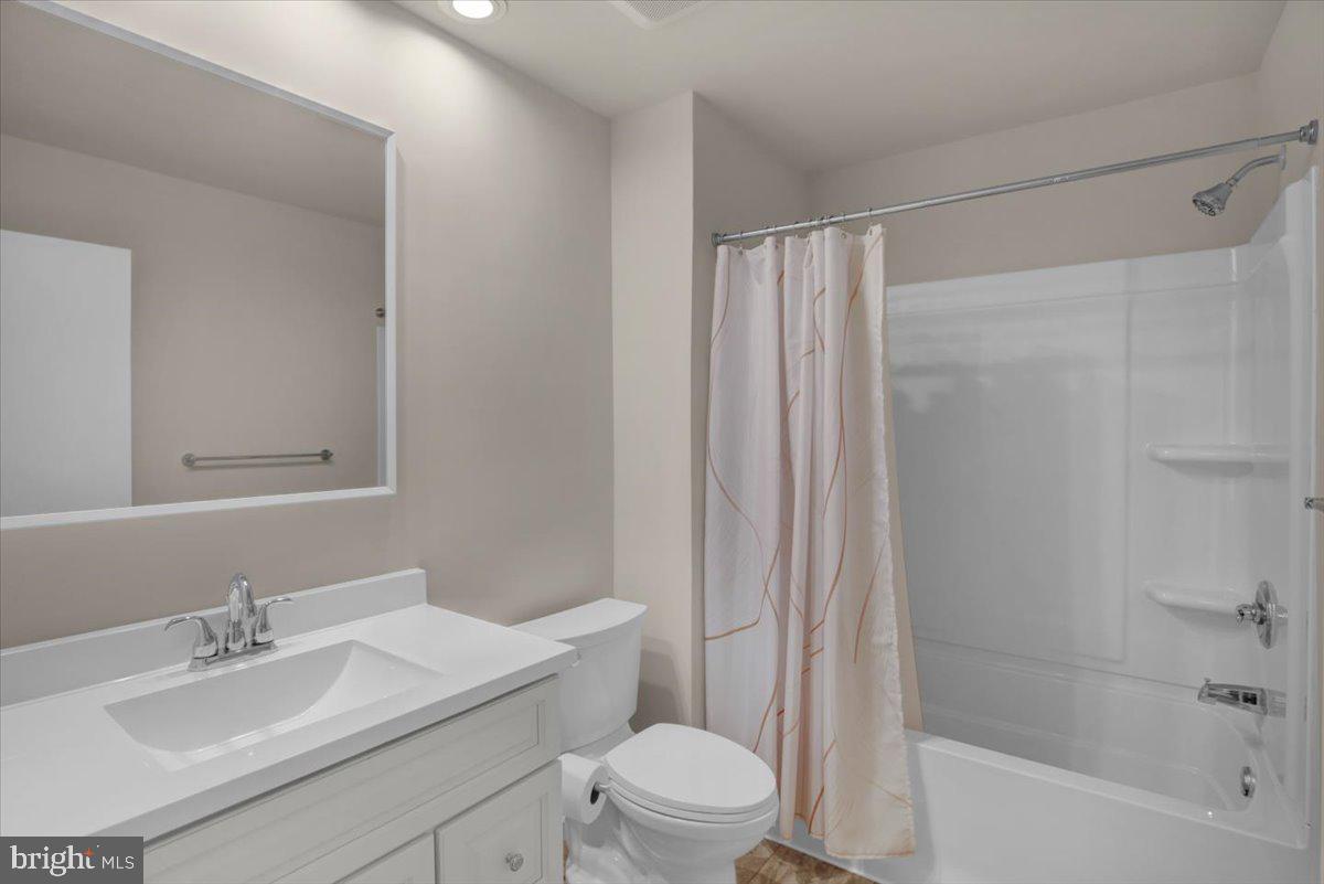 14-f Fairway Rd Property Photo 24