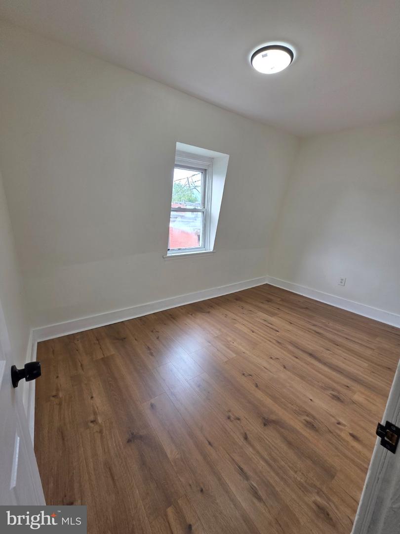 419 Bell Aly Property Photo 10