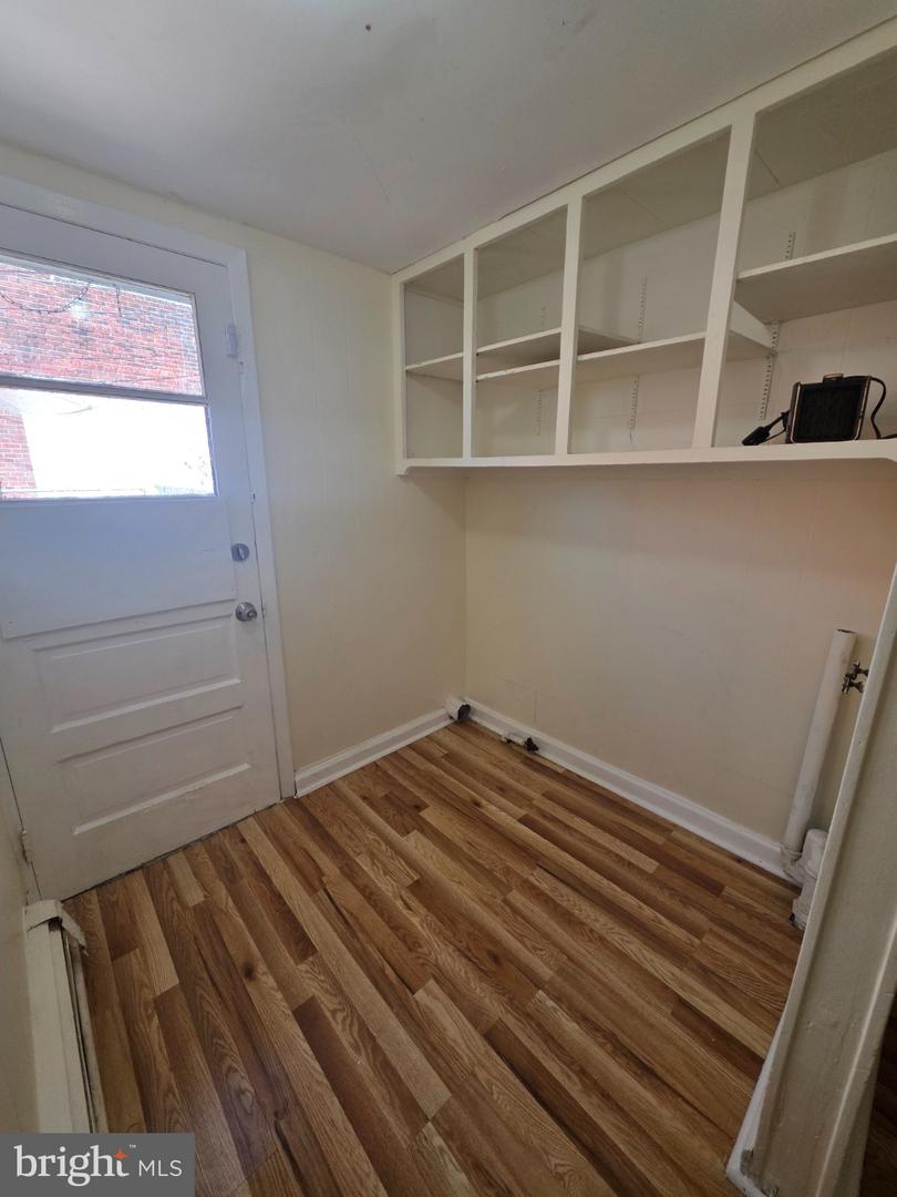1137 Buttonwood St Property Photo 9