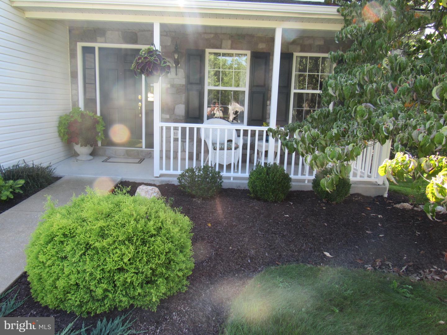 1214 Stonehenge Dr Property Photo 5
