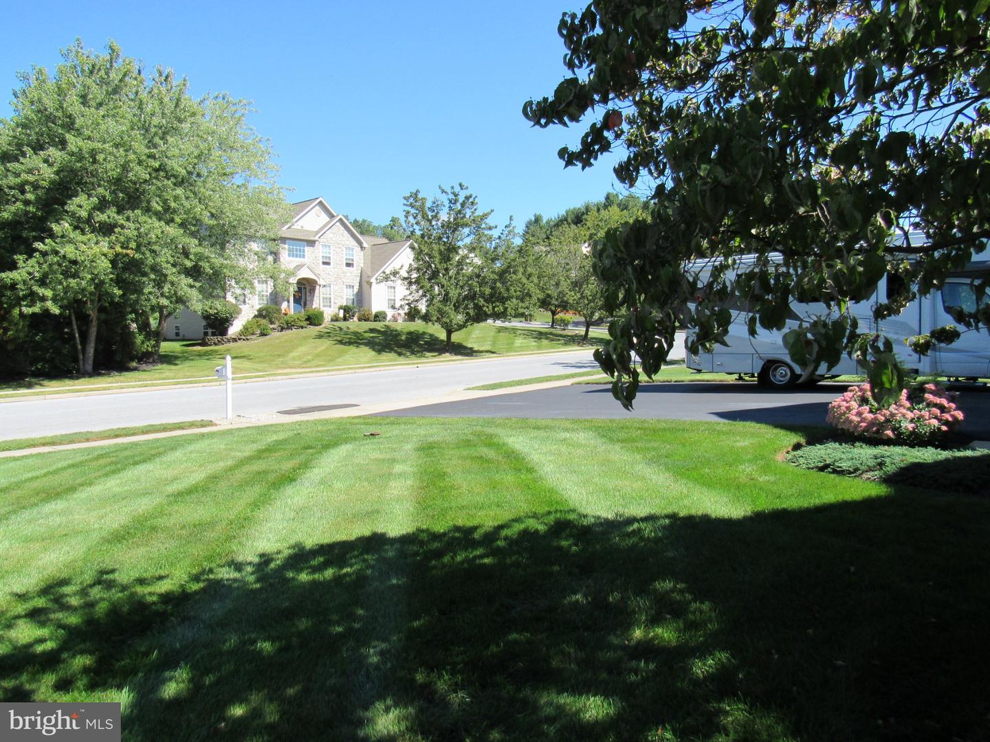 1214 Stonehenge Dr Property Photo 8