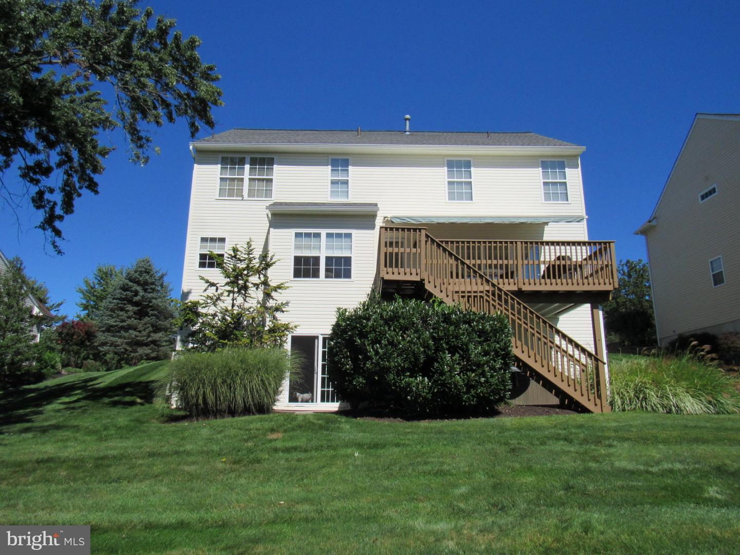 1214 Stonehenge Dr Property Photo 11