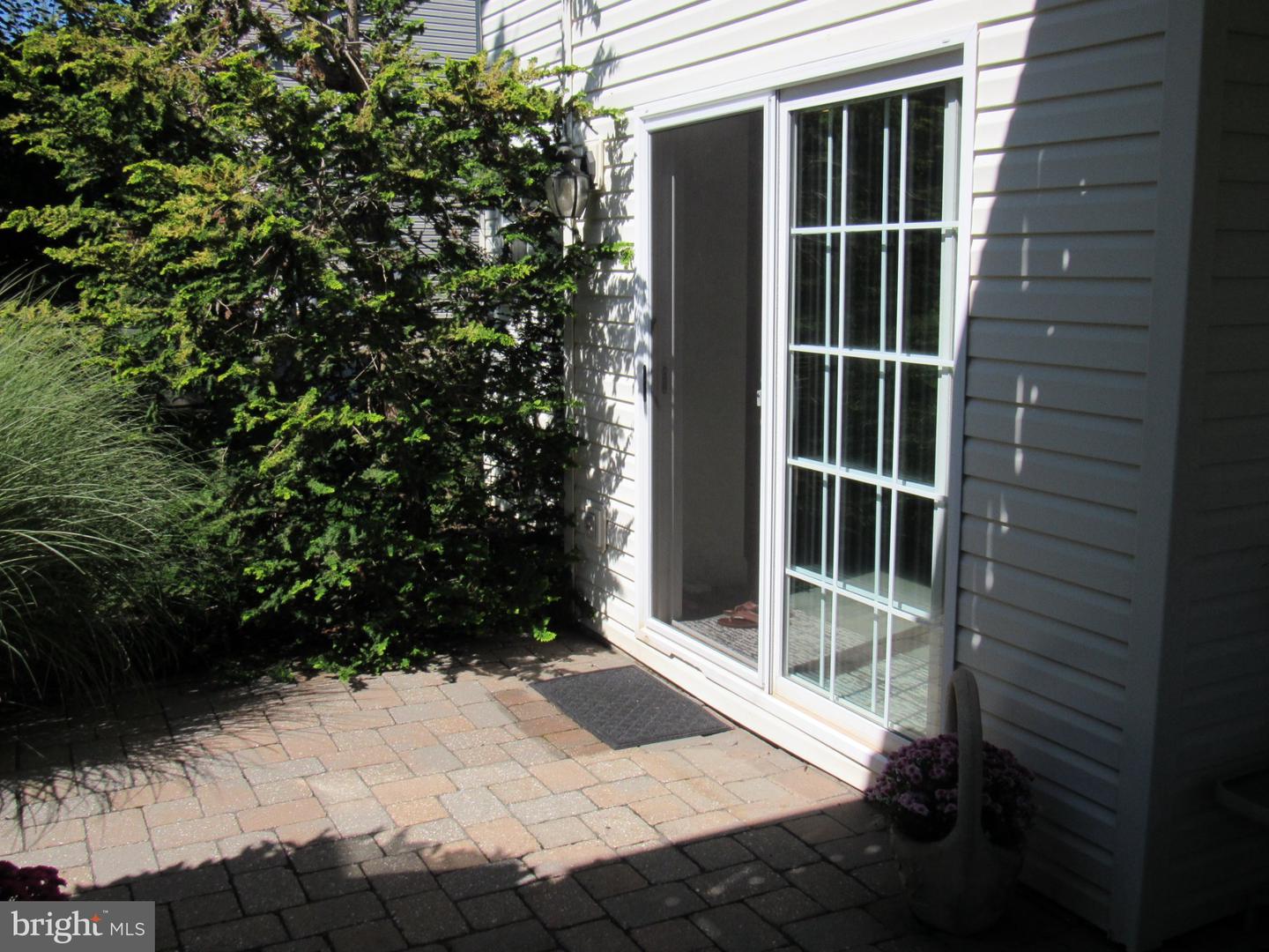 1214 Stonehenge Dr Property Photo 13