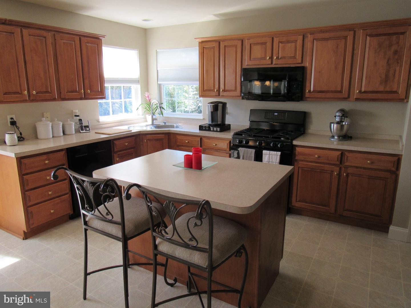 1214 Stonehenge Dr Property Photo 25