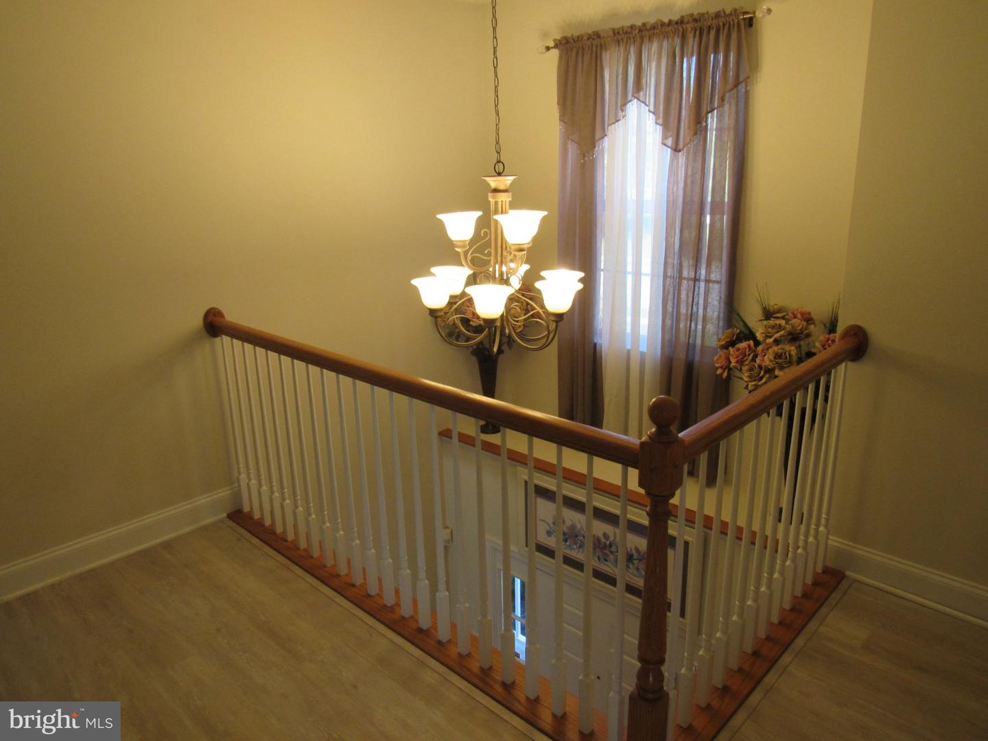 1214 Stonehenge Dr Property Photo 35