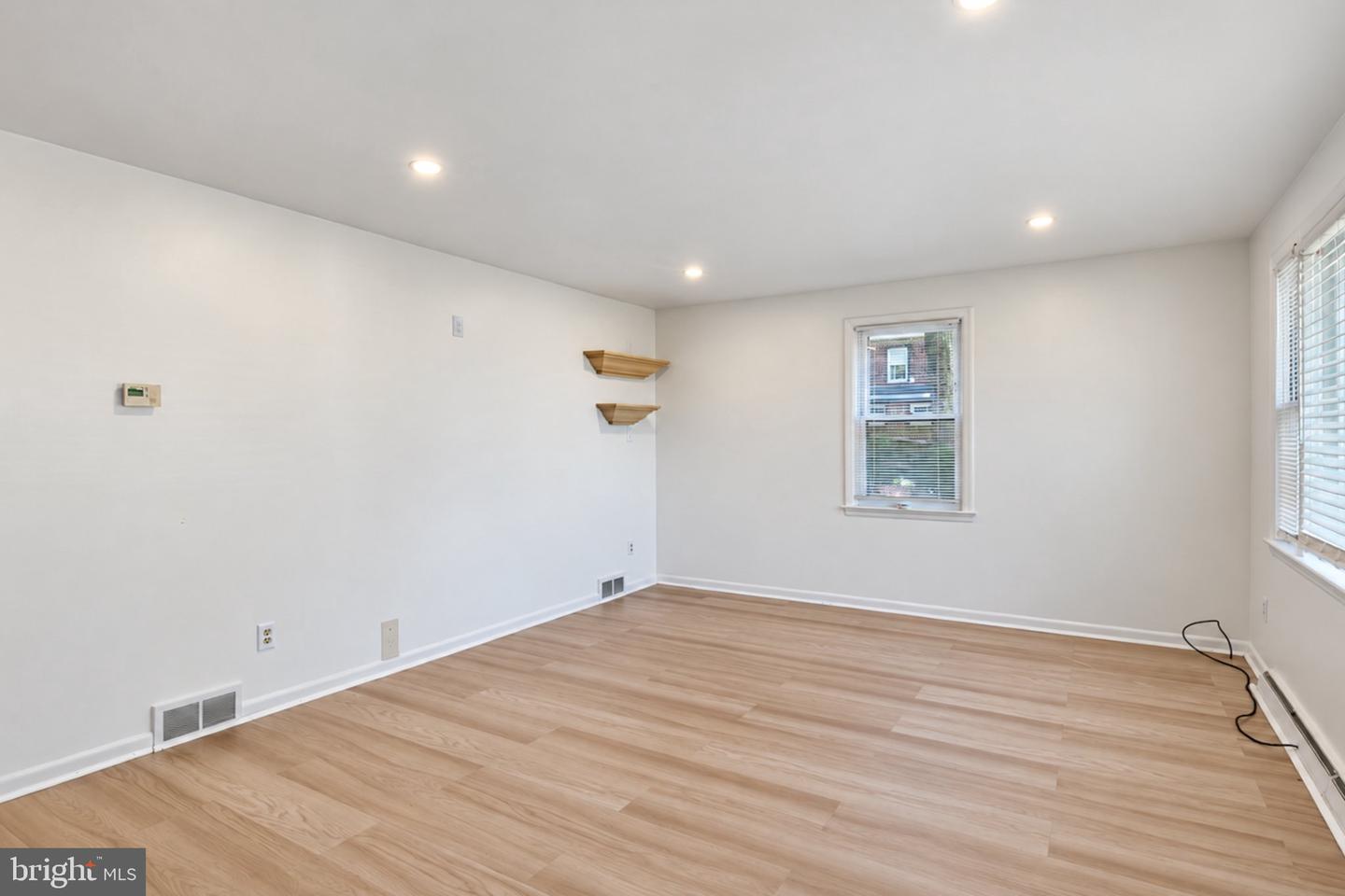 115 Woodland Rd Property Photo 3