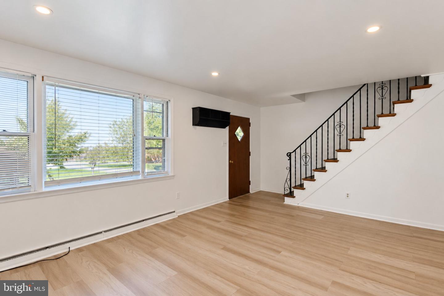 115 Woodland Rd Property Photo 4