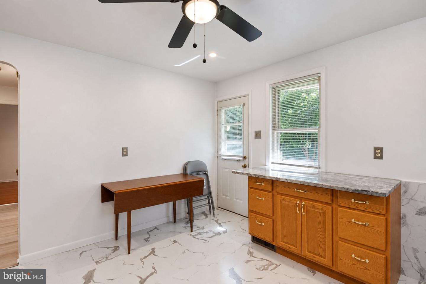 115 Woodland Rd Property Photo 6