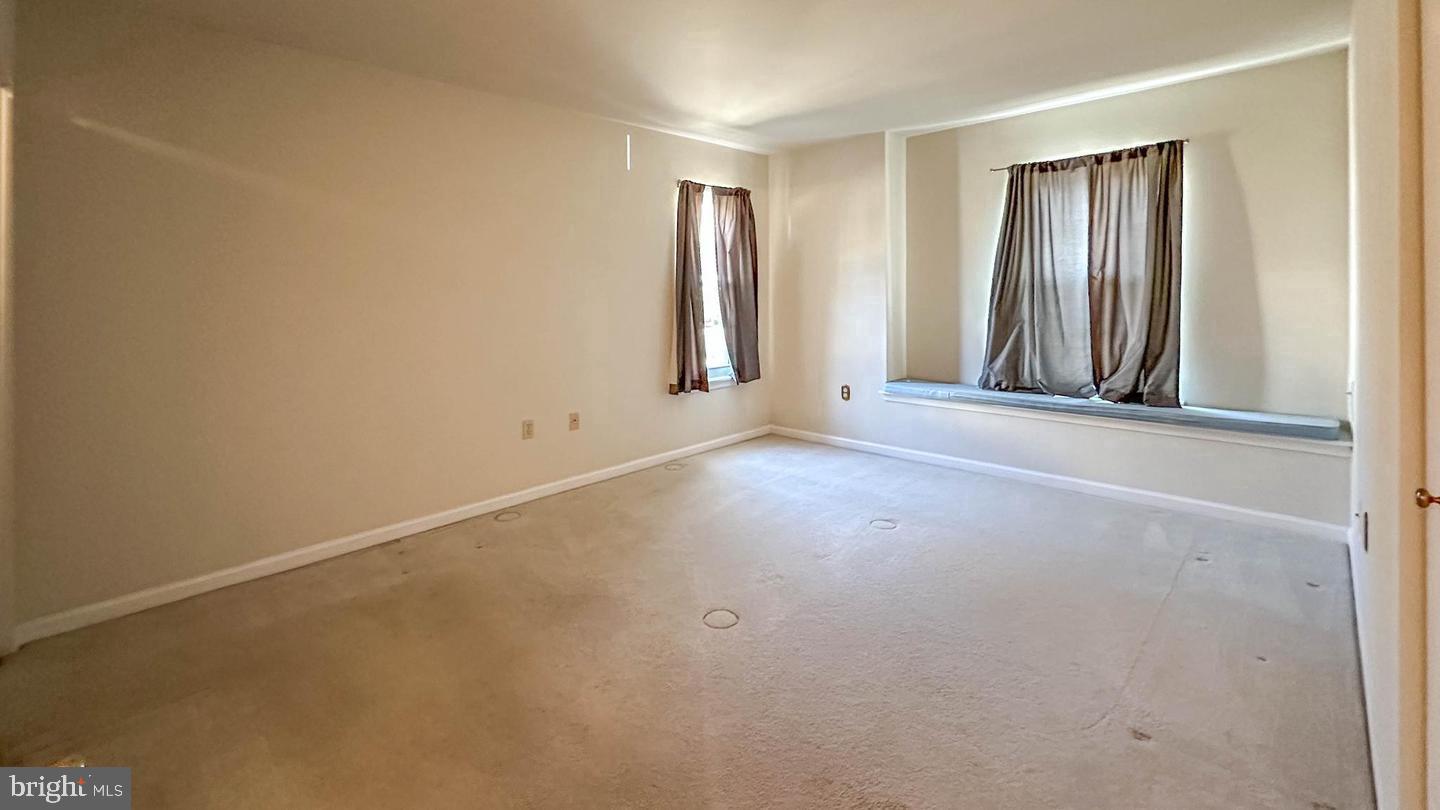 109 Valley Greene Cr Property Photo 6