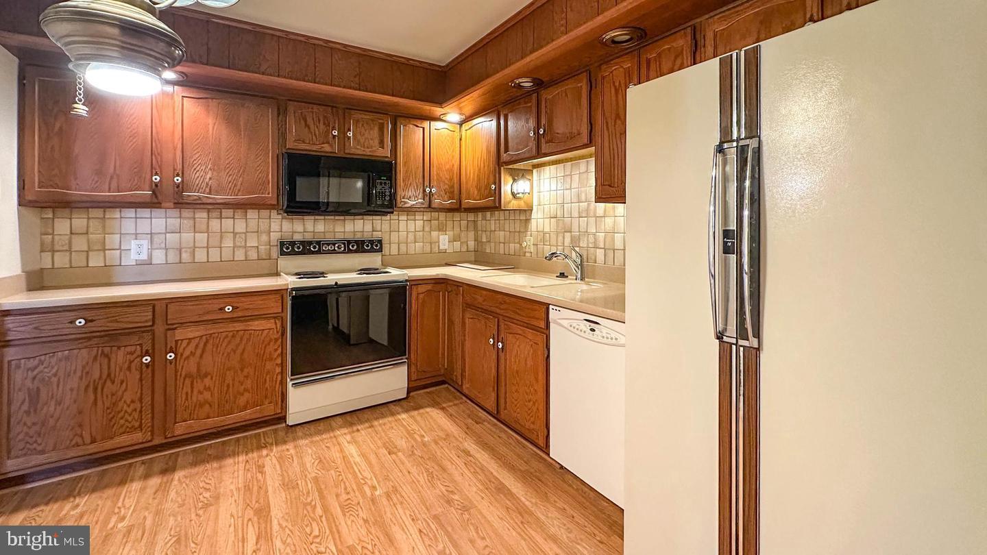 109 Valley Greene Cr Property Photo 11