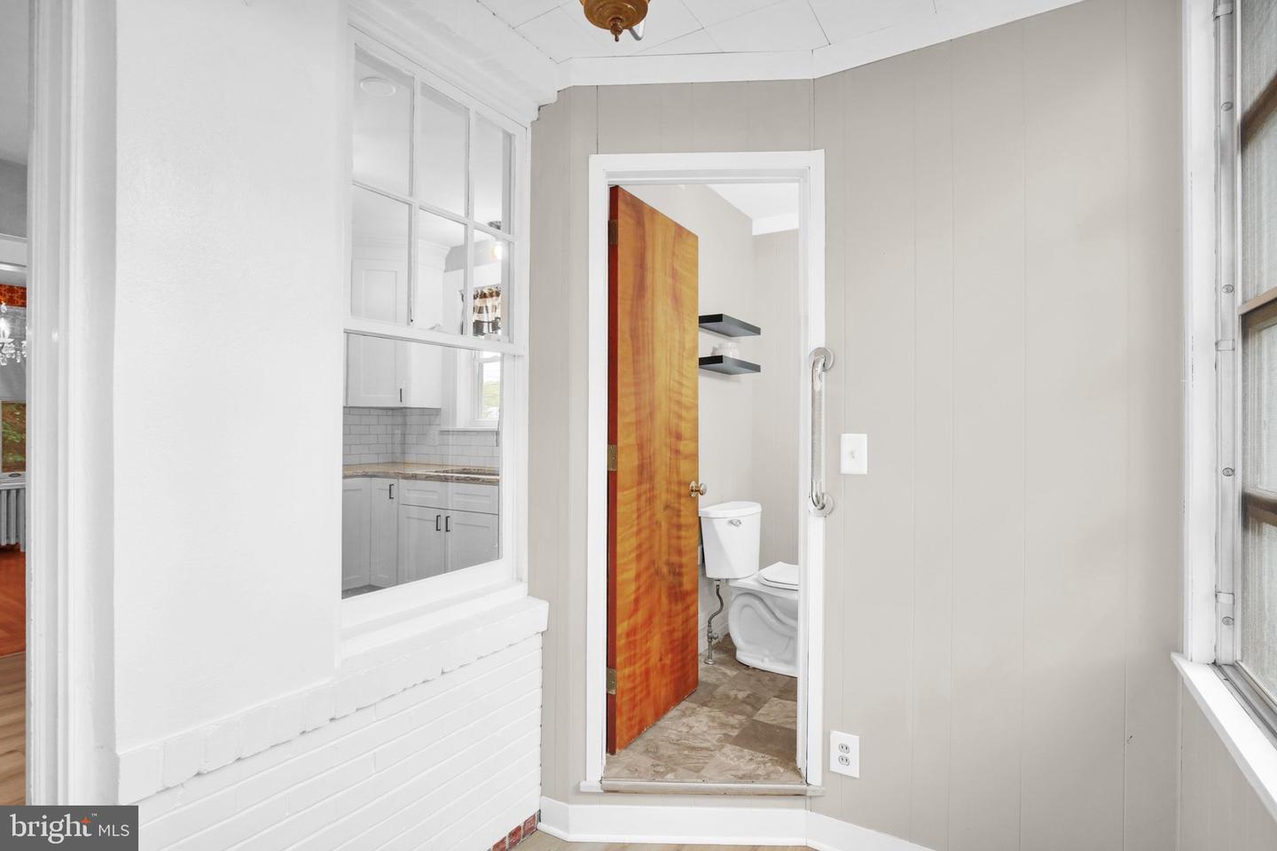 1608 Olive St Property Photo 14