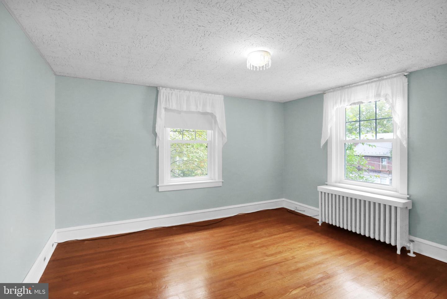 1608 Olive St Property Photo 16