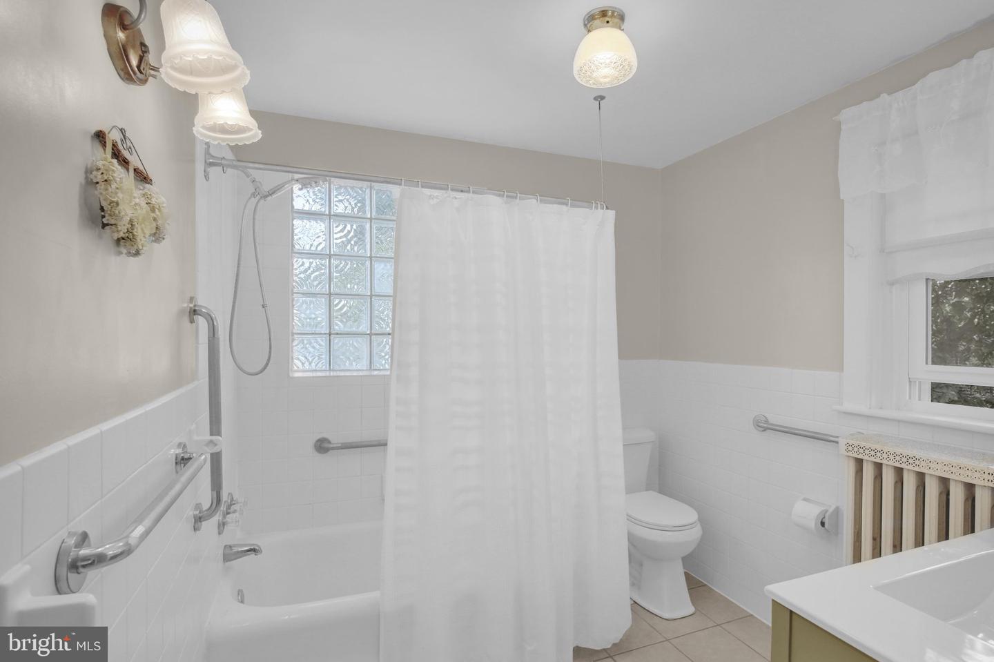 1608 Olive St Property Photo 22
