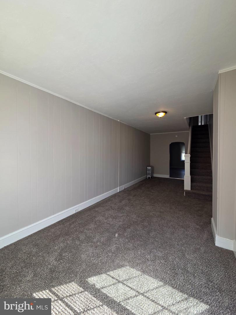 510 Maple St Property Photo 3