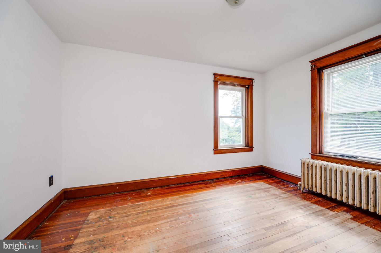 711 Greenway Tc Ter Property Photo 20