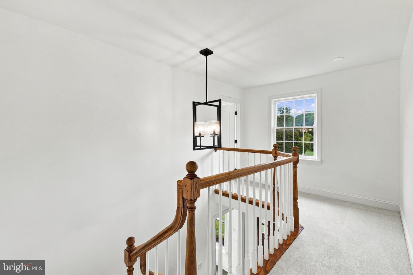 4 Schoolhouse Ln Property Photo 41