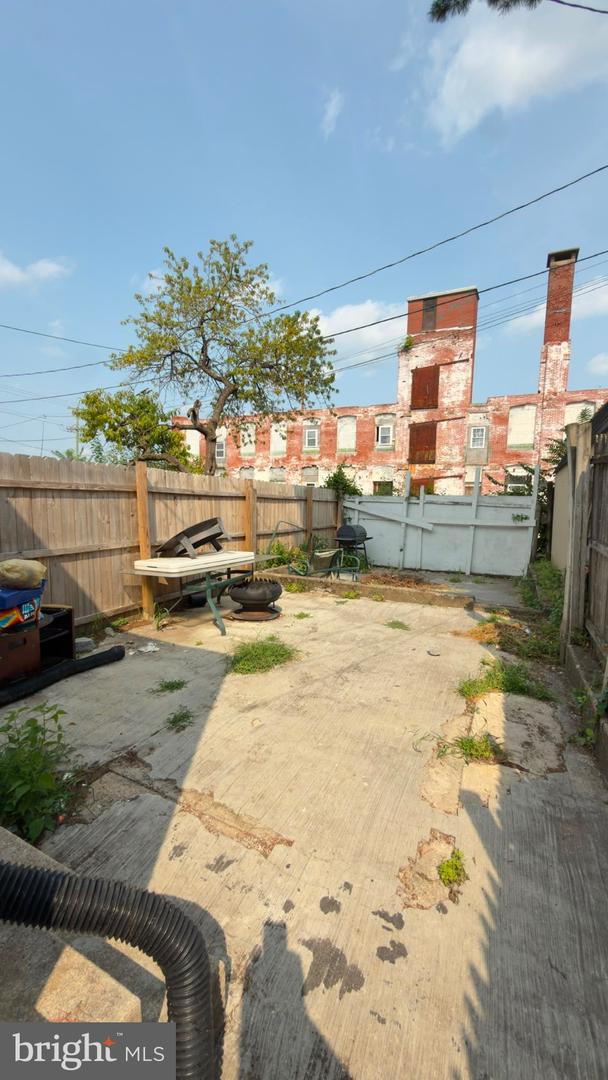 353 N 2nd St Property Photo 42