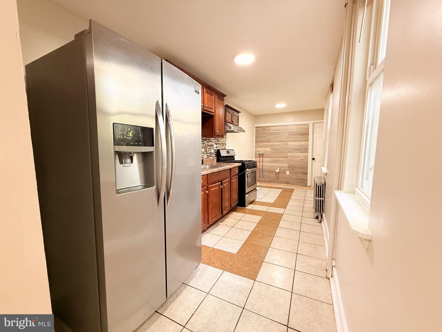 431 Pine St Property Photo 4