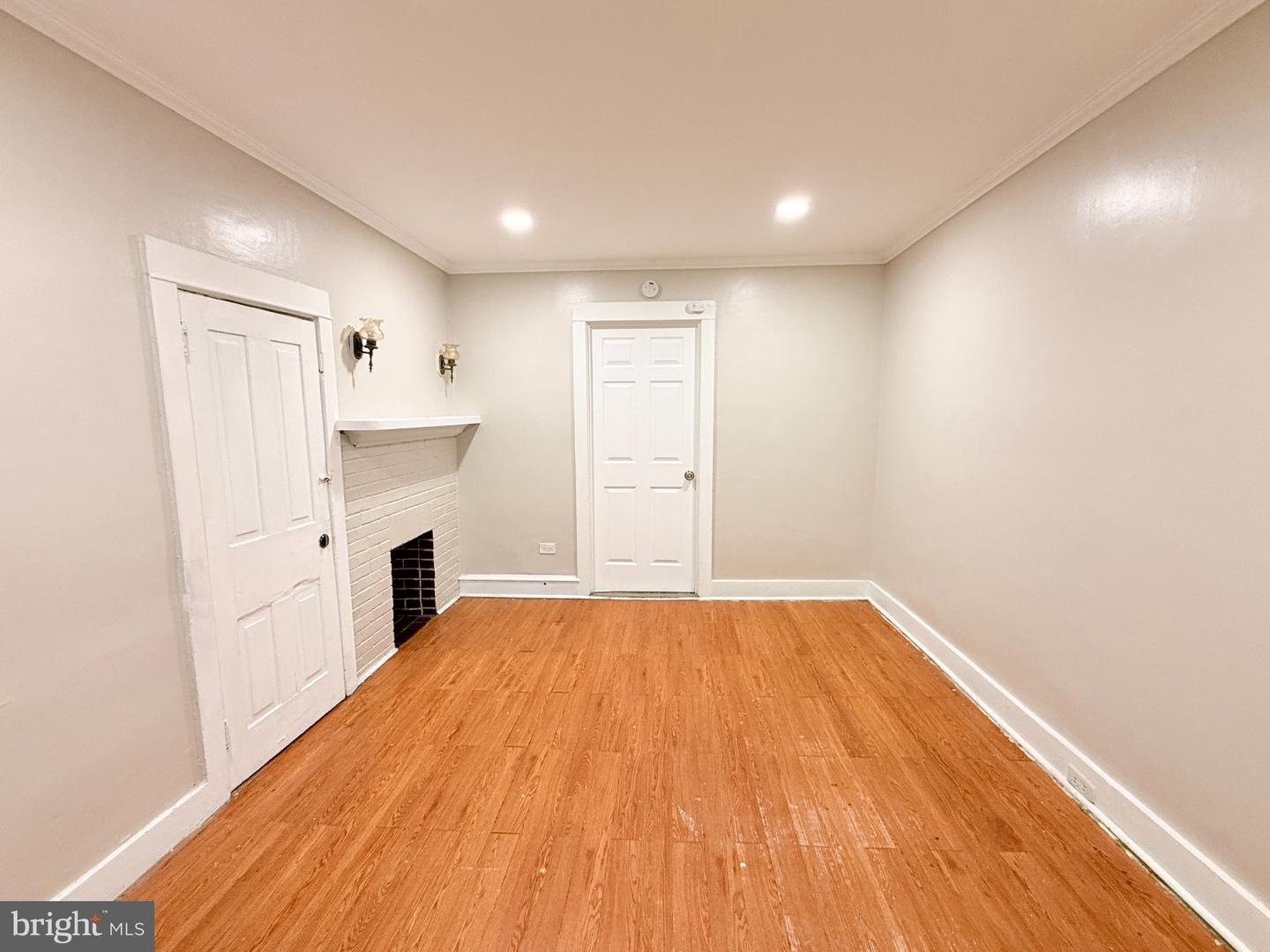 431 Pine St Property Photo 6