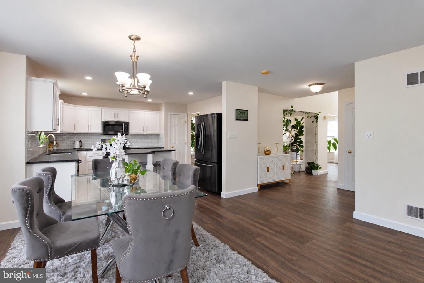 7 Josephs Way Property Photo 17