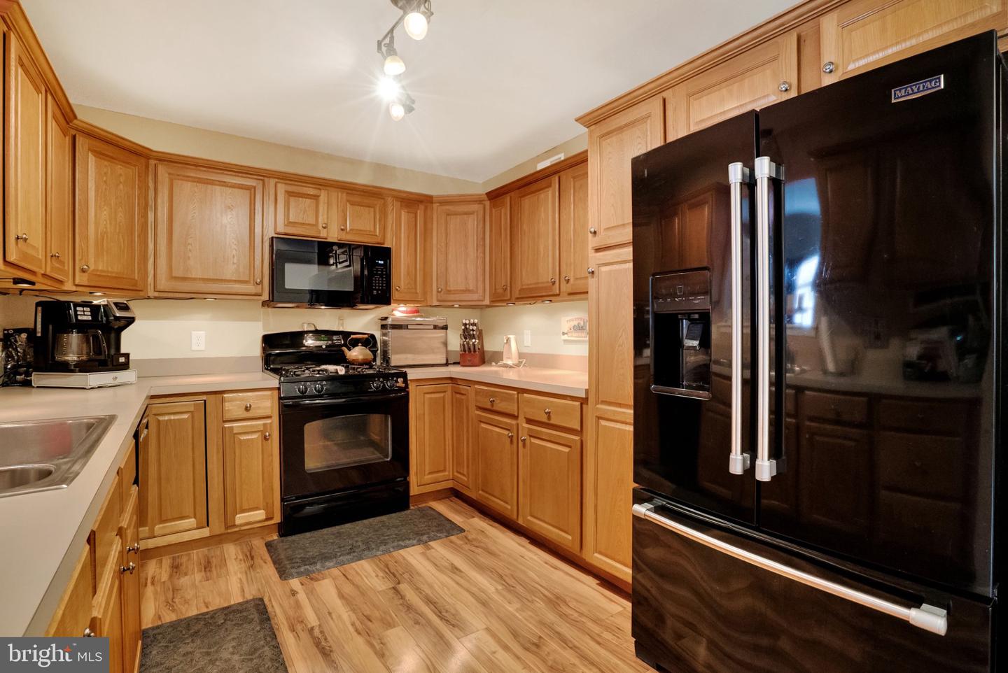 40 N Calais Dr Property Photo 10