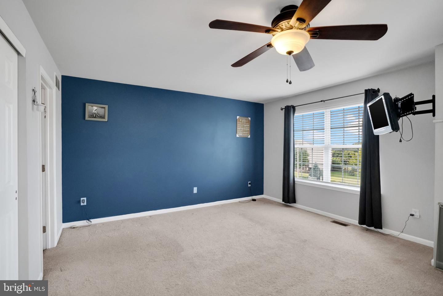 40 N Calais Dr Property Photo 13