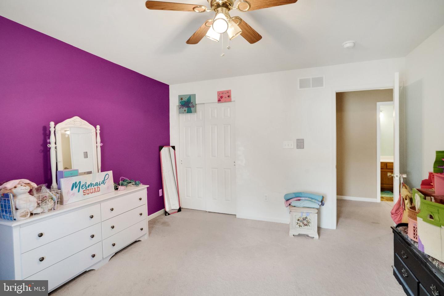 40 N Calais Dr Property Photo 18