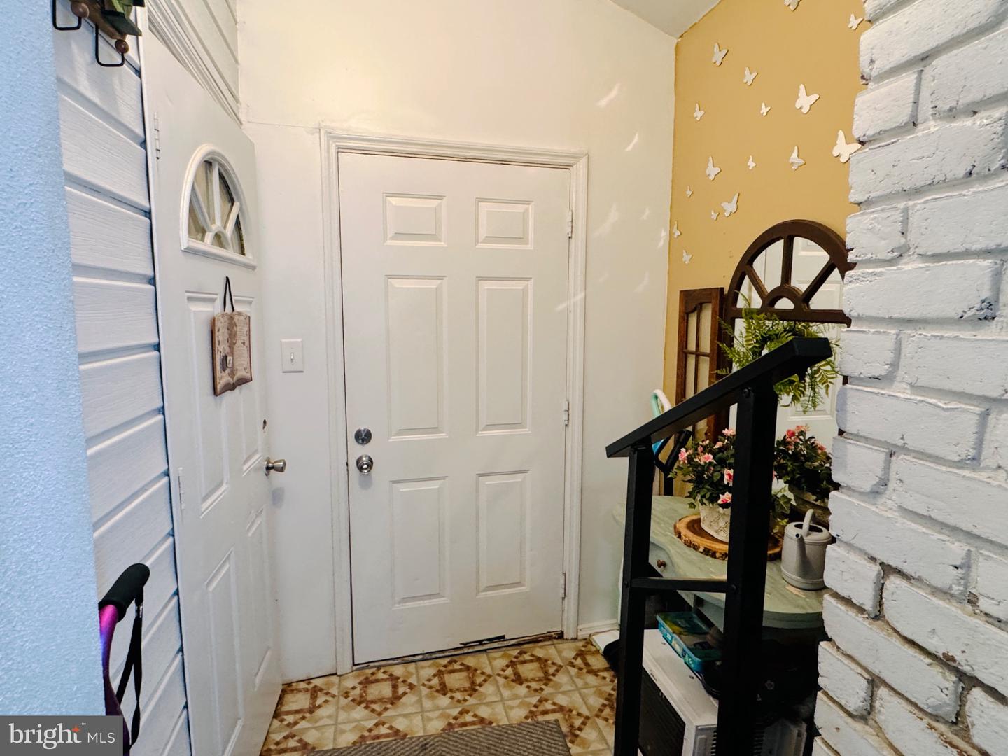 239 Pearl St Property Photo 15