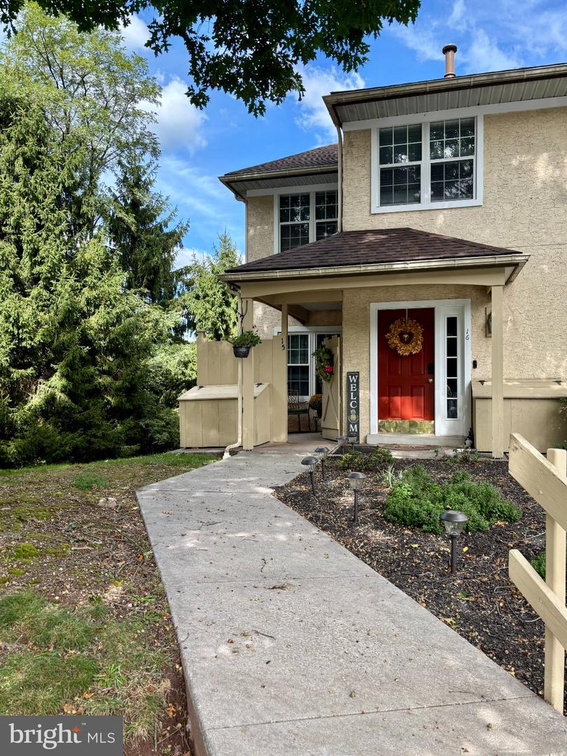 15 Tanglewood Dr Property Photo 1