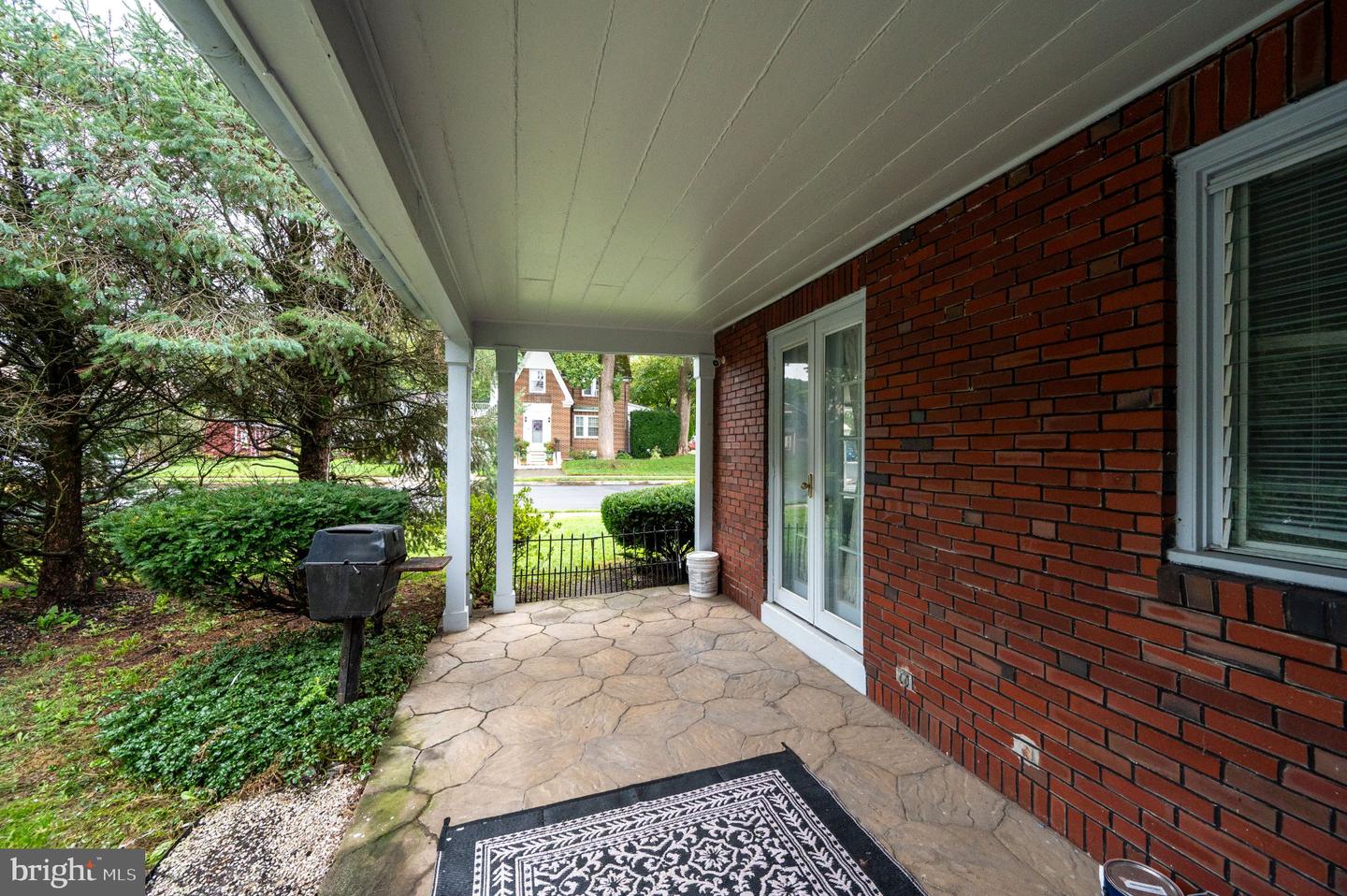 1800 Olive St Property Photo 5