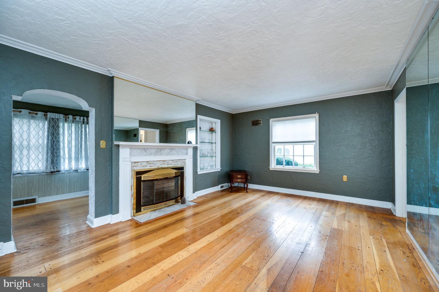 1800 Olive St Property Photo 7