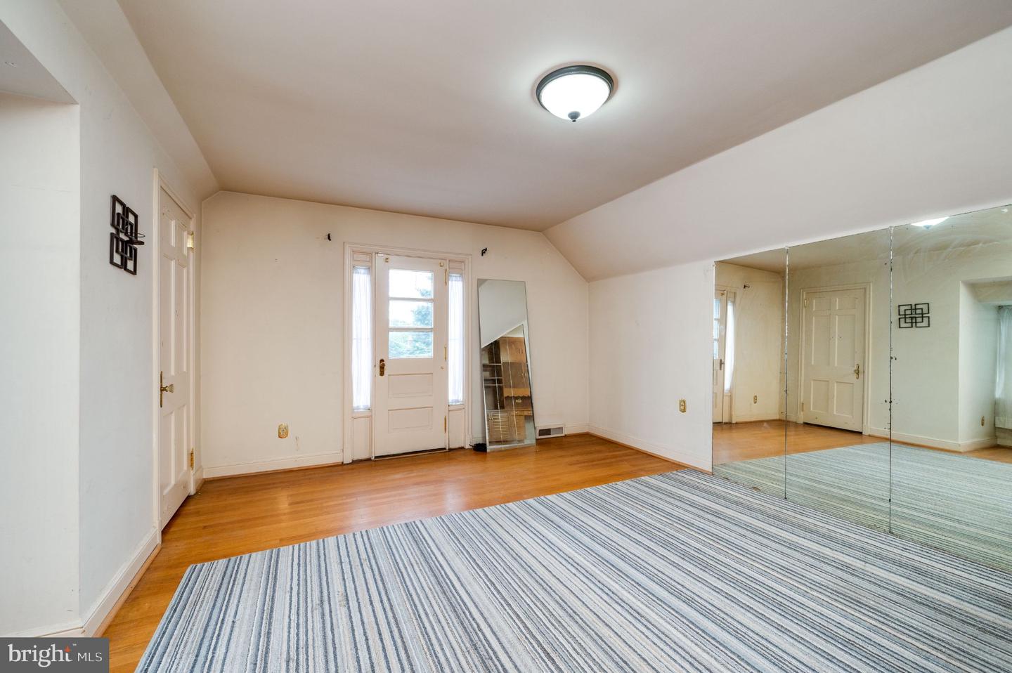 1800 Olive St Property Photo 23
