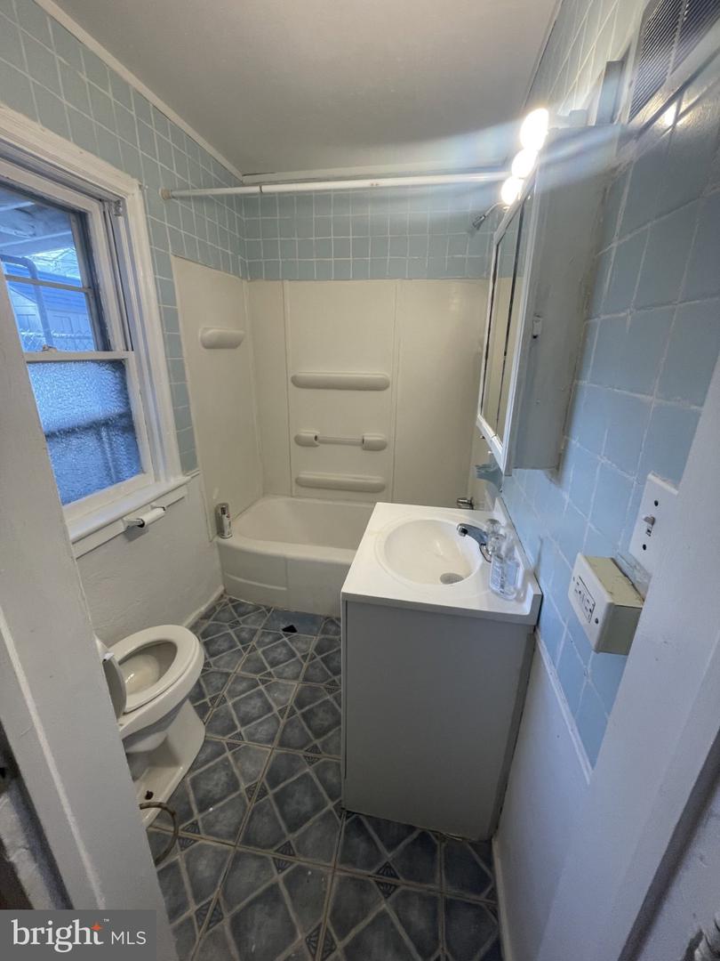 PABK2078698 Property Photo 8